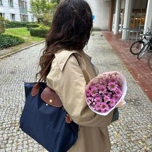 Meet your Posher, Gabi